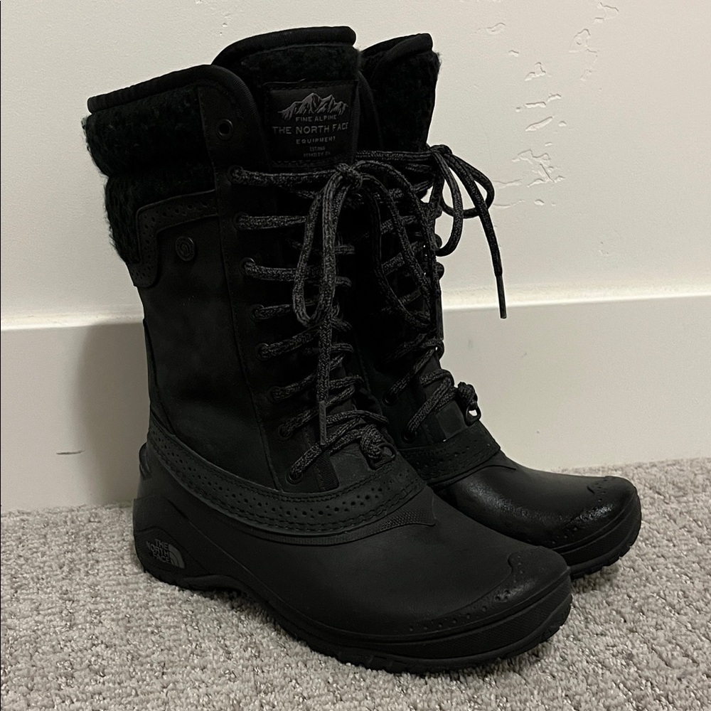 The North Face Women's Black Lace-Up Winter Boots